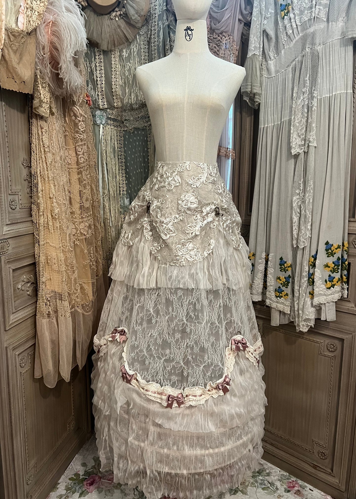 Edwardian dollette skirt / crinoline