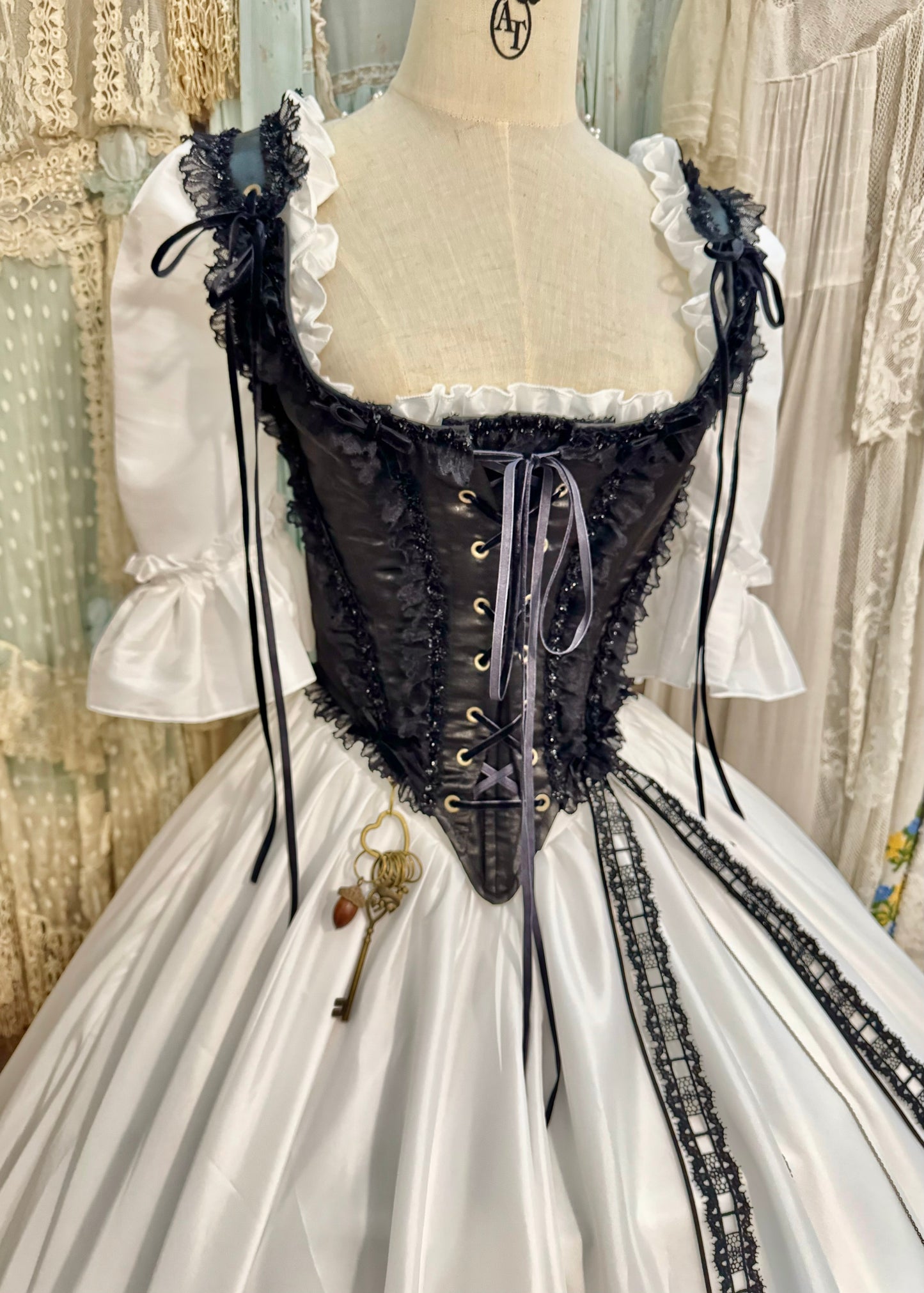 Châtelaine corset