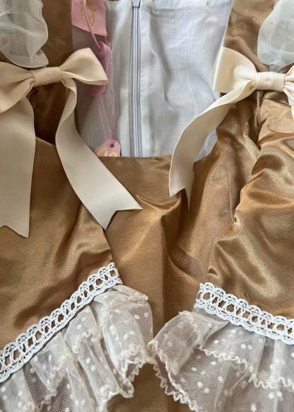 Royal thé with Marie dress