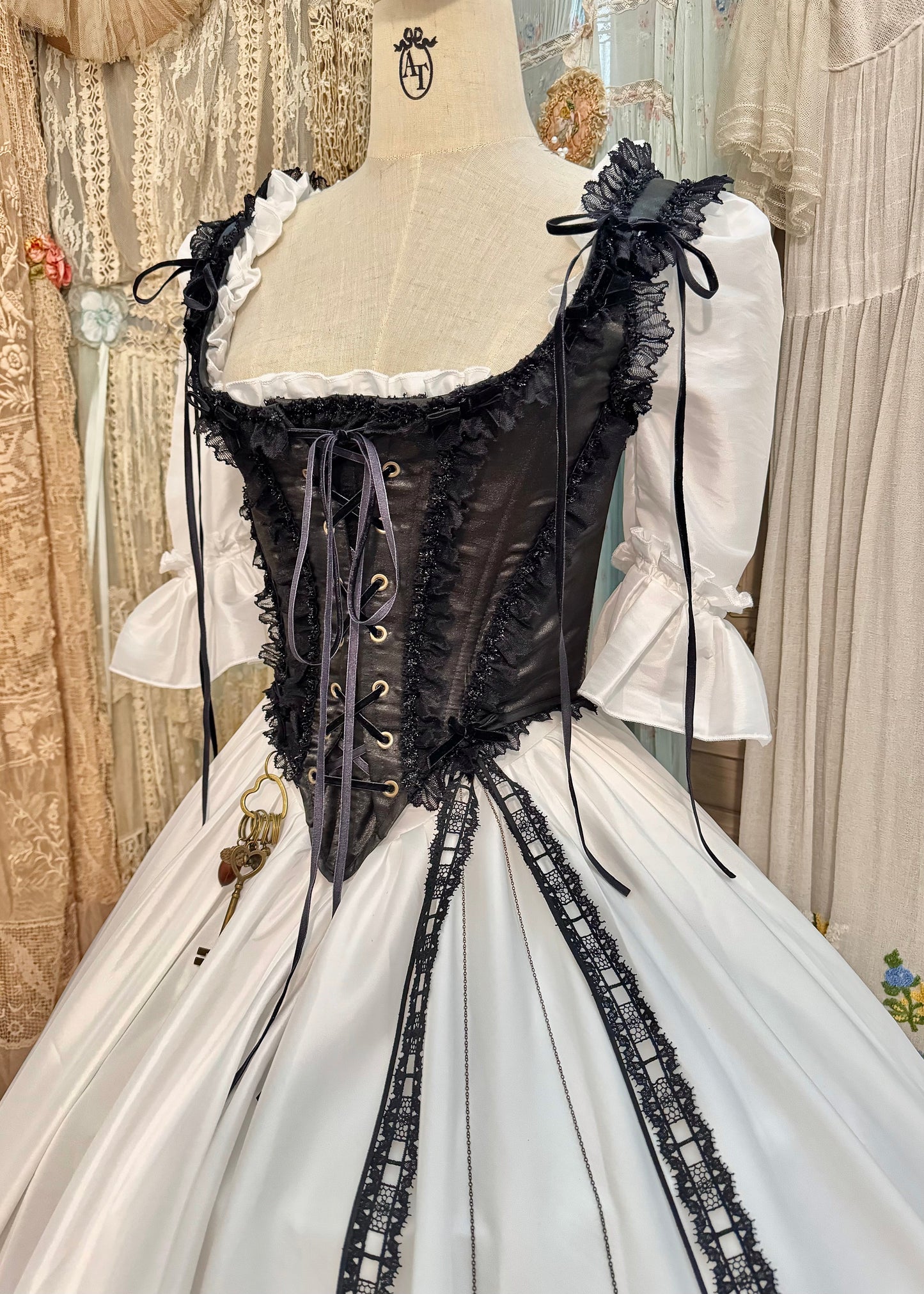 Châtelaine corset