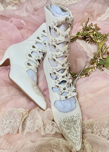 Antoinette historique boots ✨🎀🕊