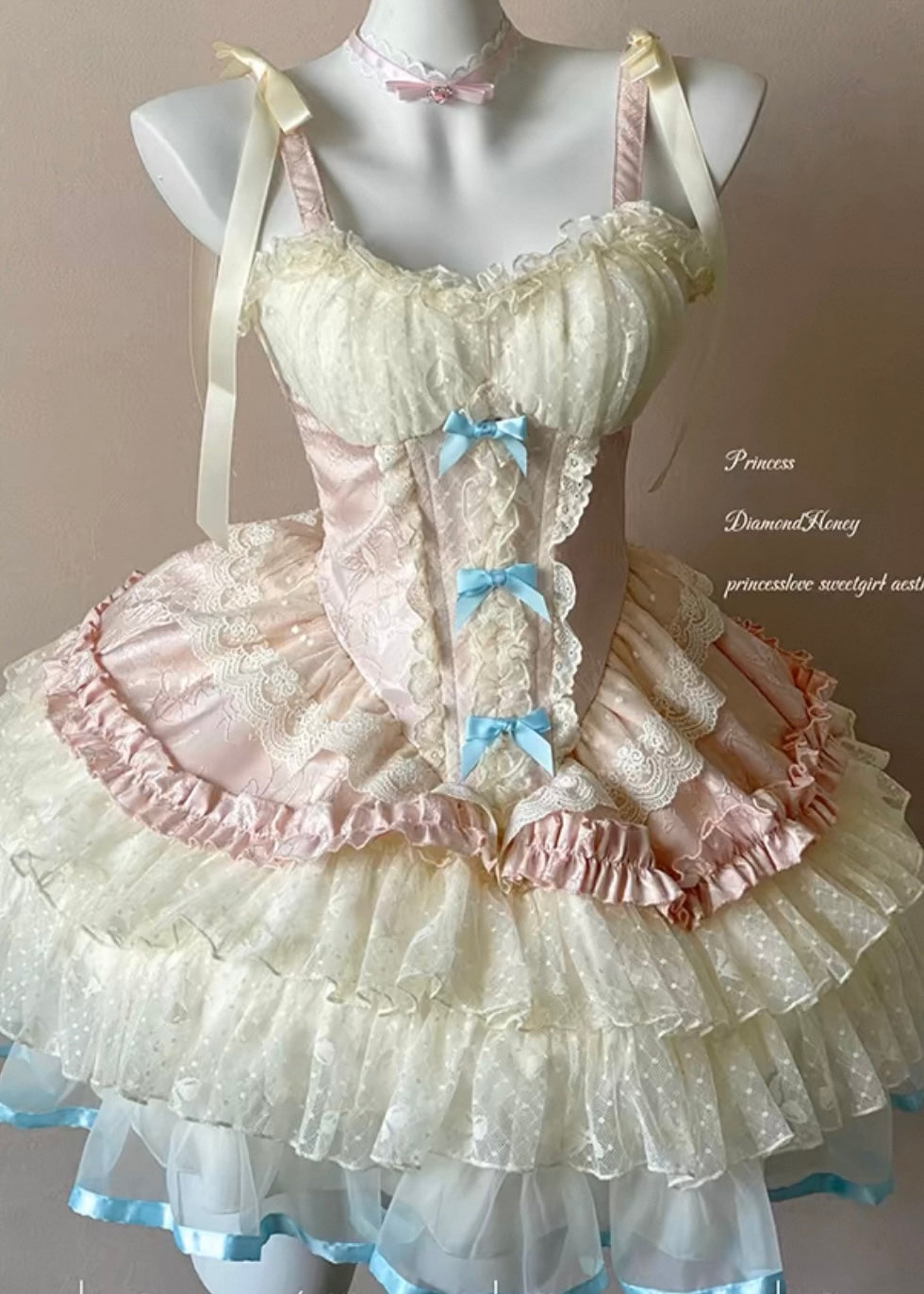 Dolly angel dress
