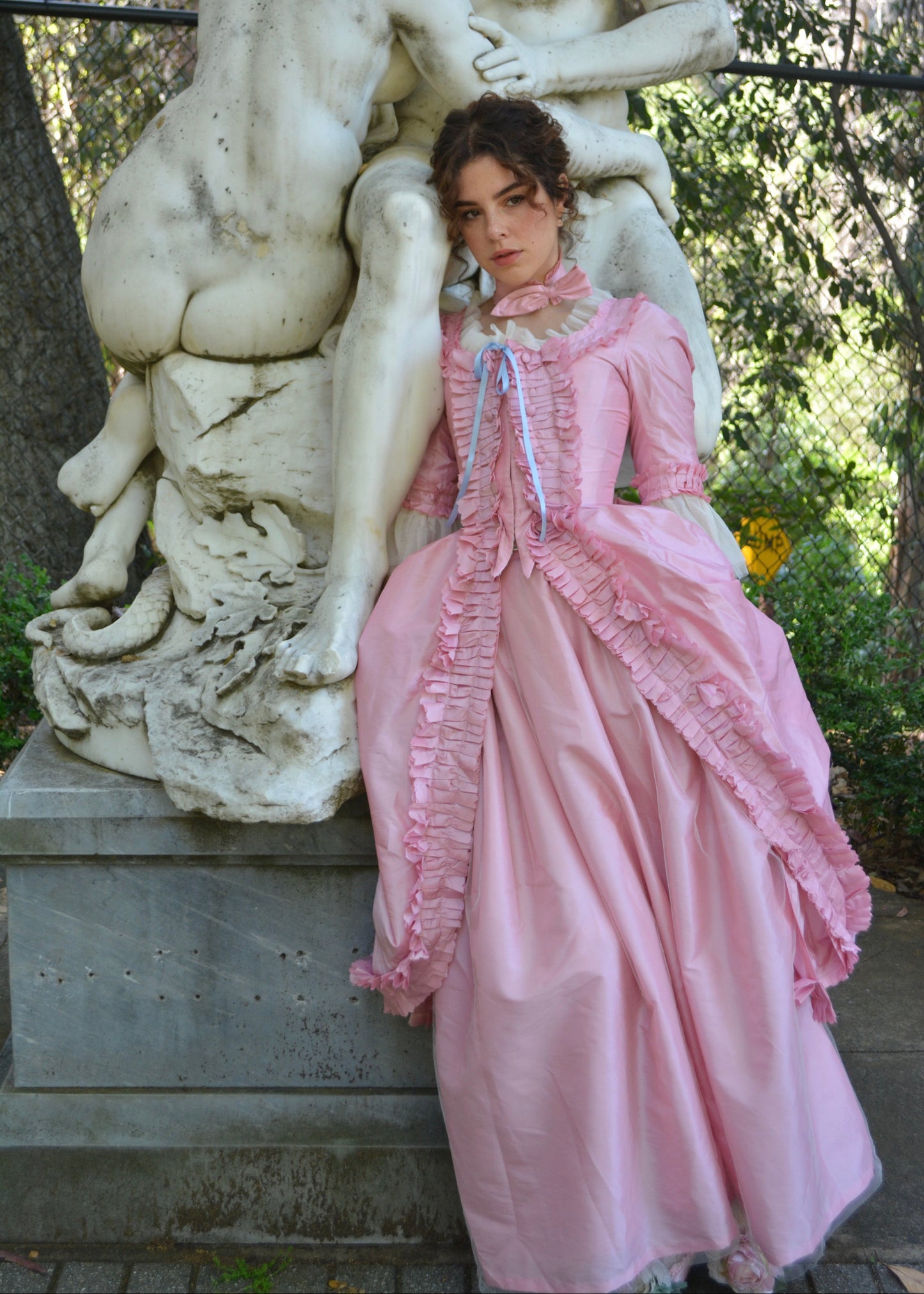 Antoinette à la mode gown