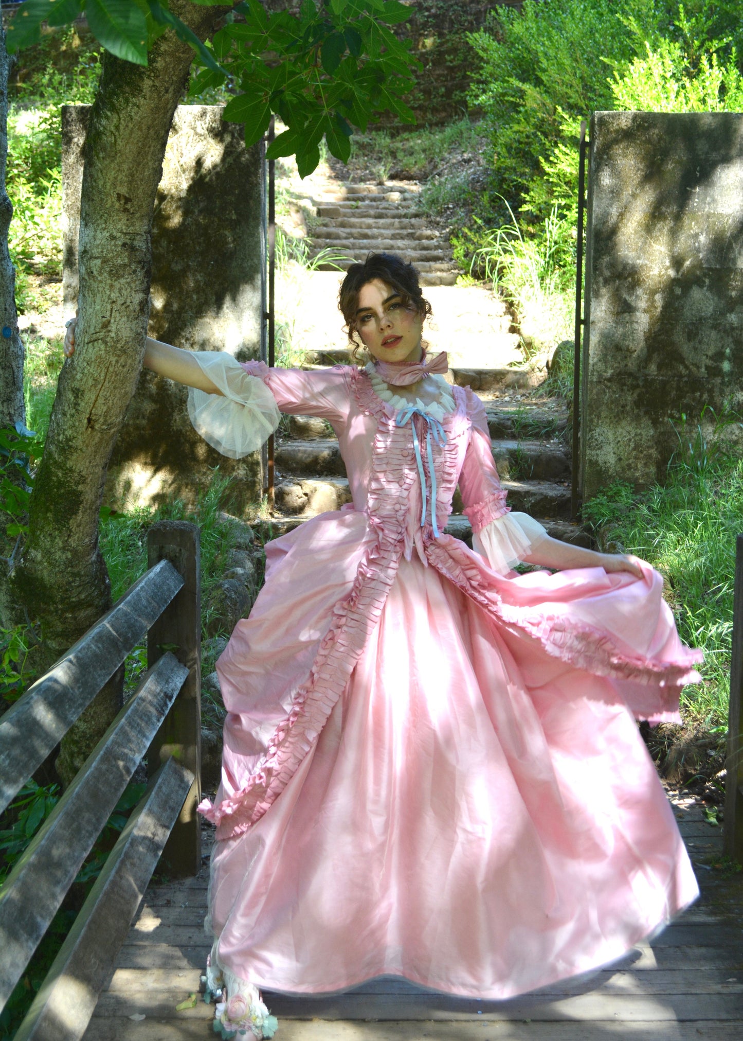 Antoinette à la mode gown