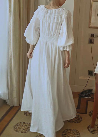 White pigeon dressing gown set