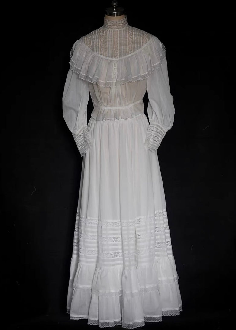 Lizzie ensemble