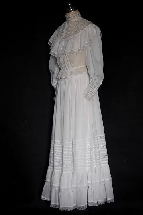 Lizzie ensemble