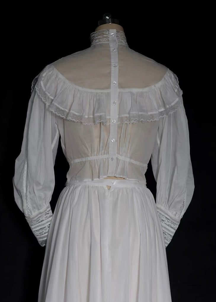 Lizzie ensemble
