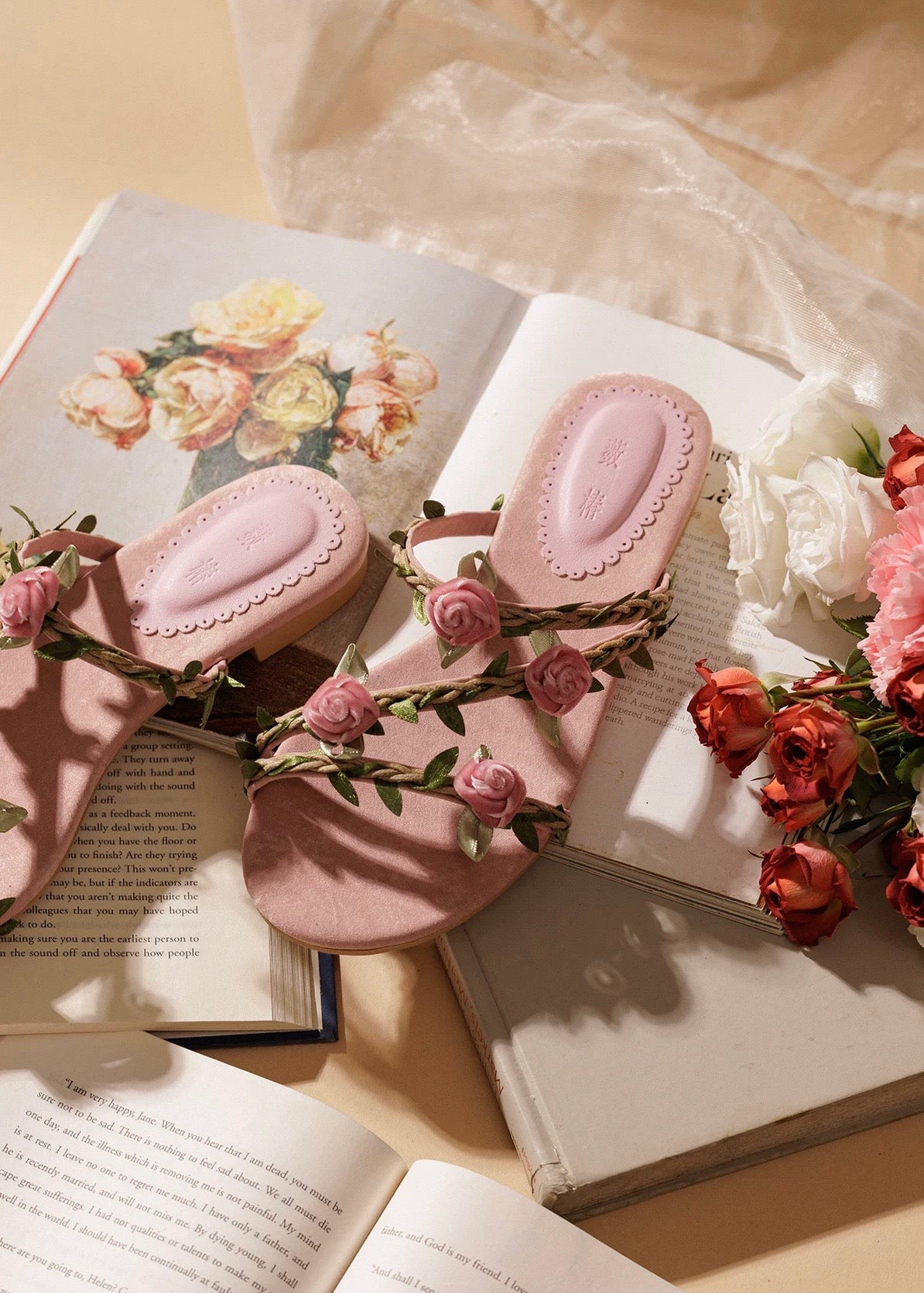 Vining roses sandals
