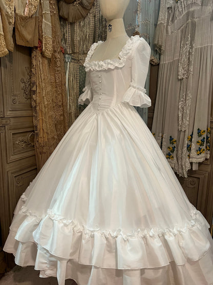 Le château romance dress