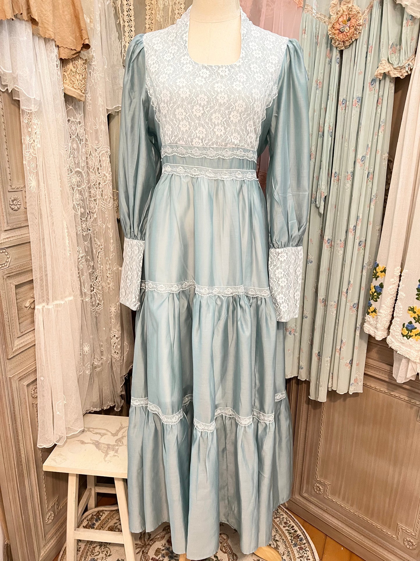 Blue pea dress