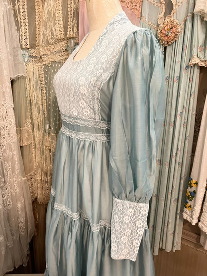 Blue pea dress
