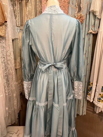 Blue pea dress