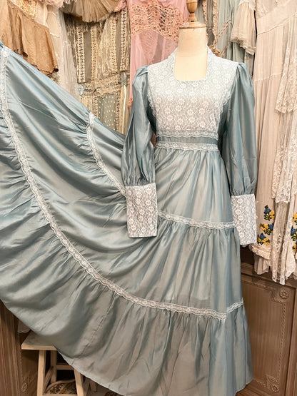 Blue pea dress
