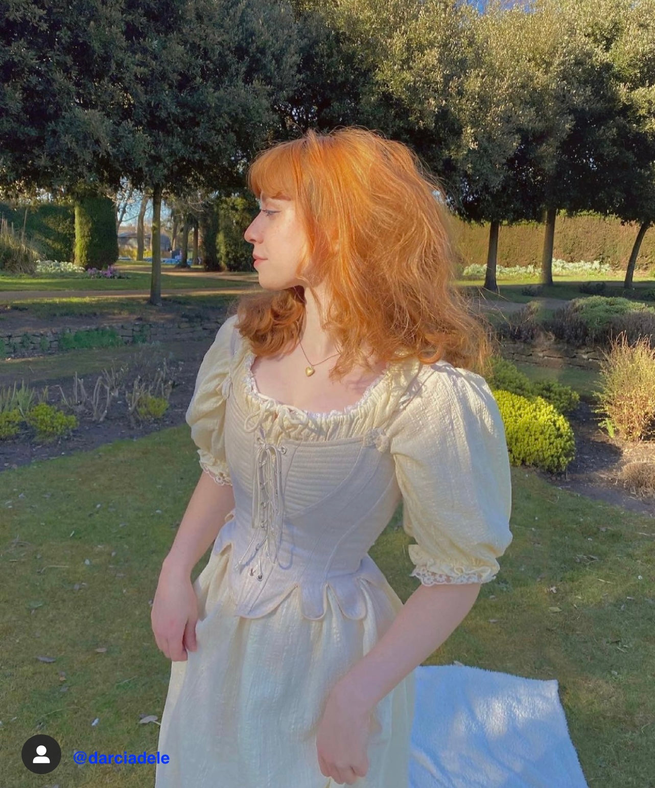 Elizabethan linen corset (stays)