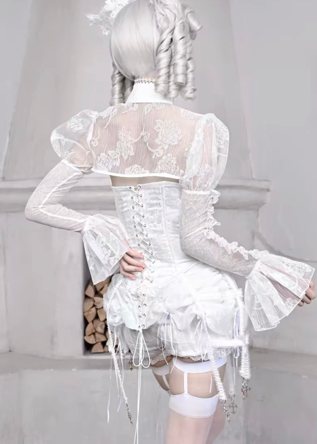 Snowy gothic bride capelet