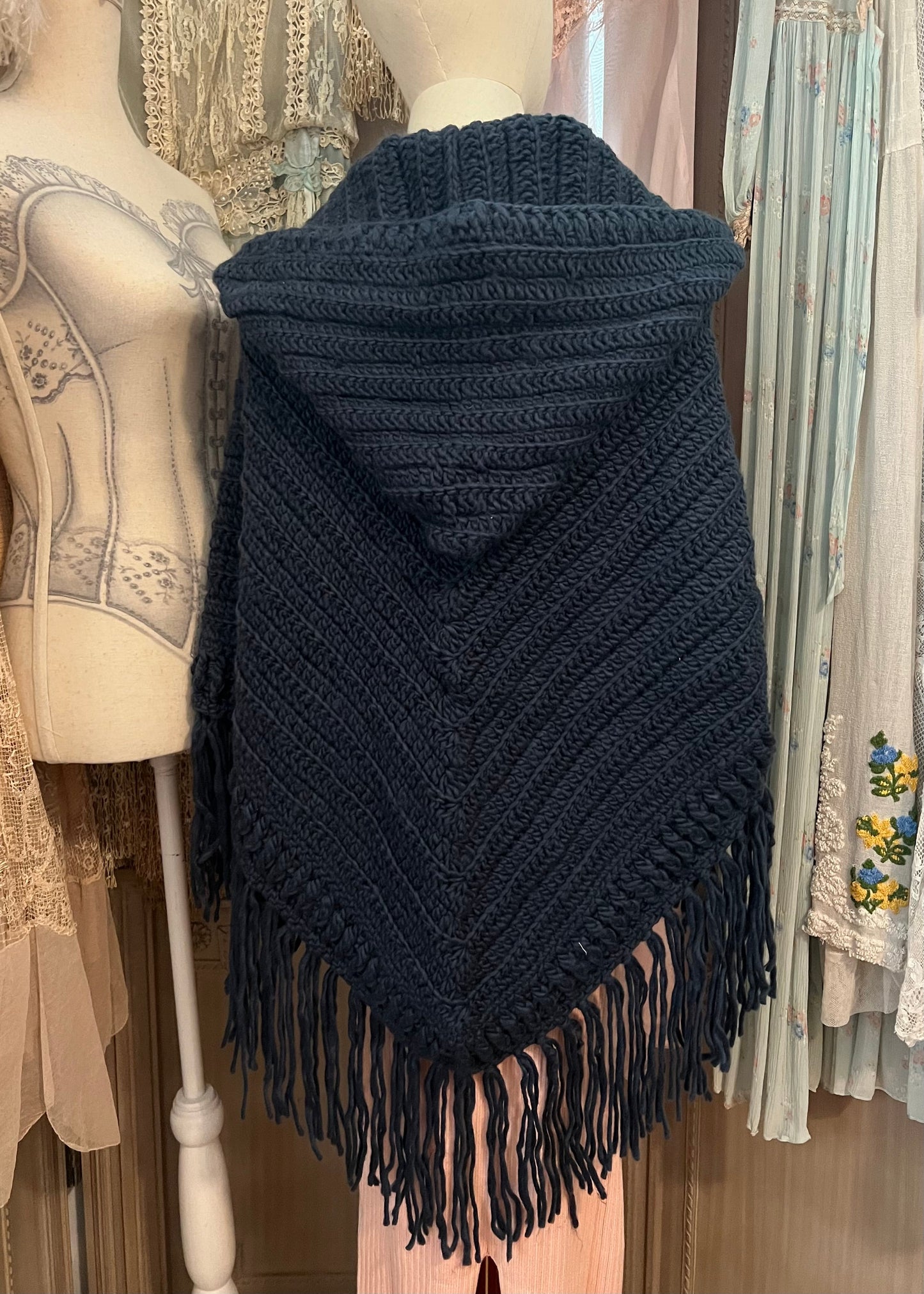 Cottage cape