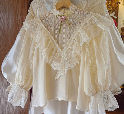 Victoria blouse