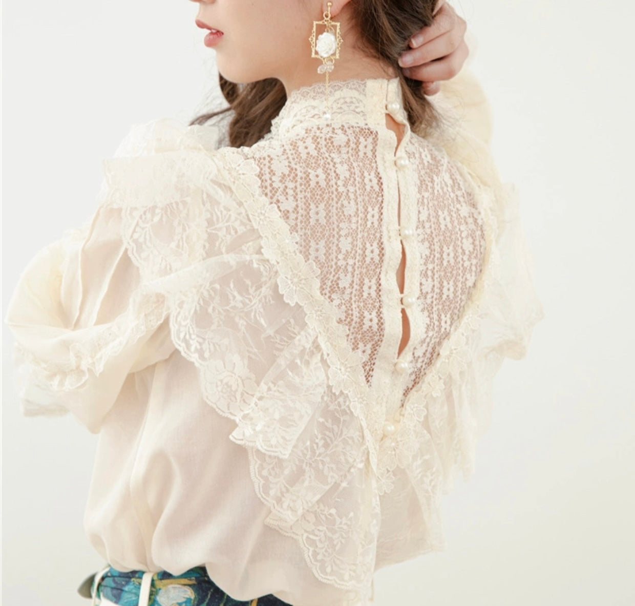 Victoria blouse