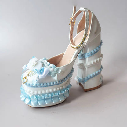 Rococo cake heels