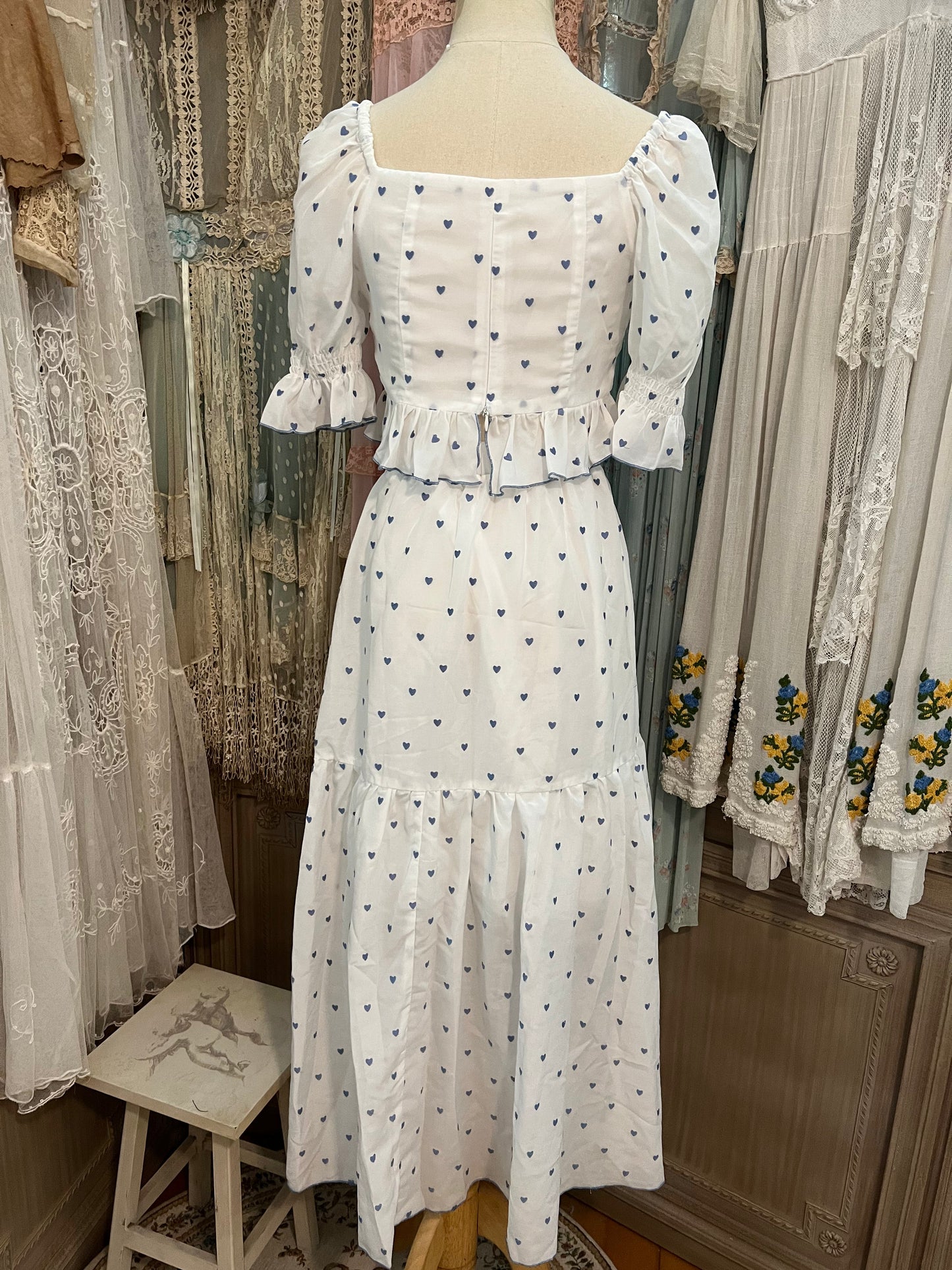 Little blue heart lawn set
