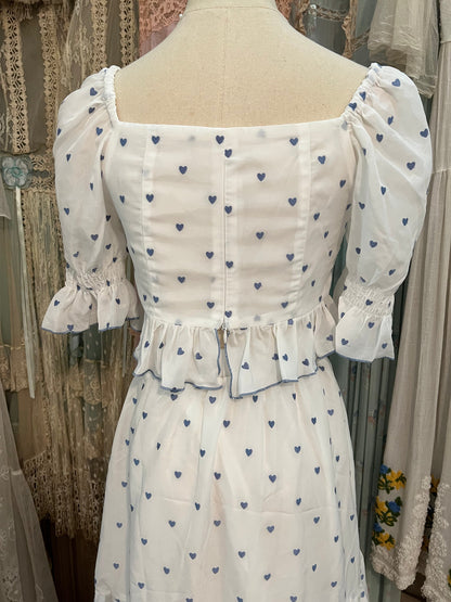 Little blue heart lawn set