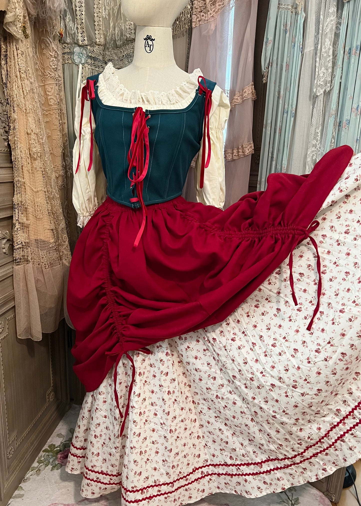 Madame Elisabeth Ensemble