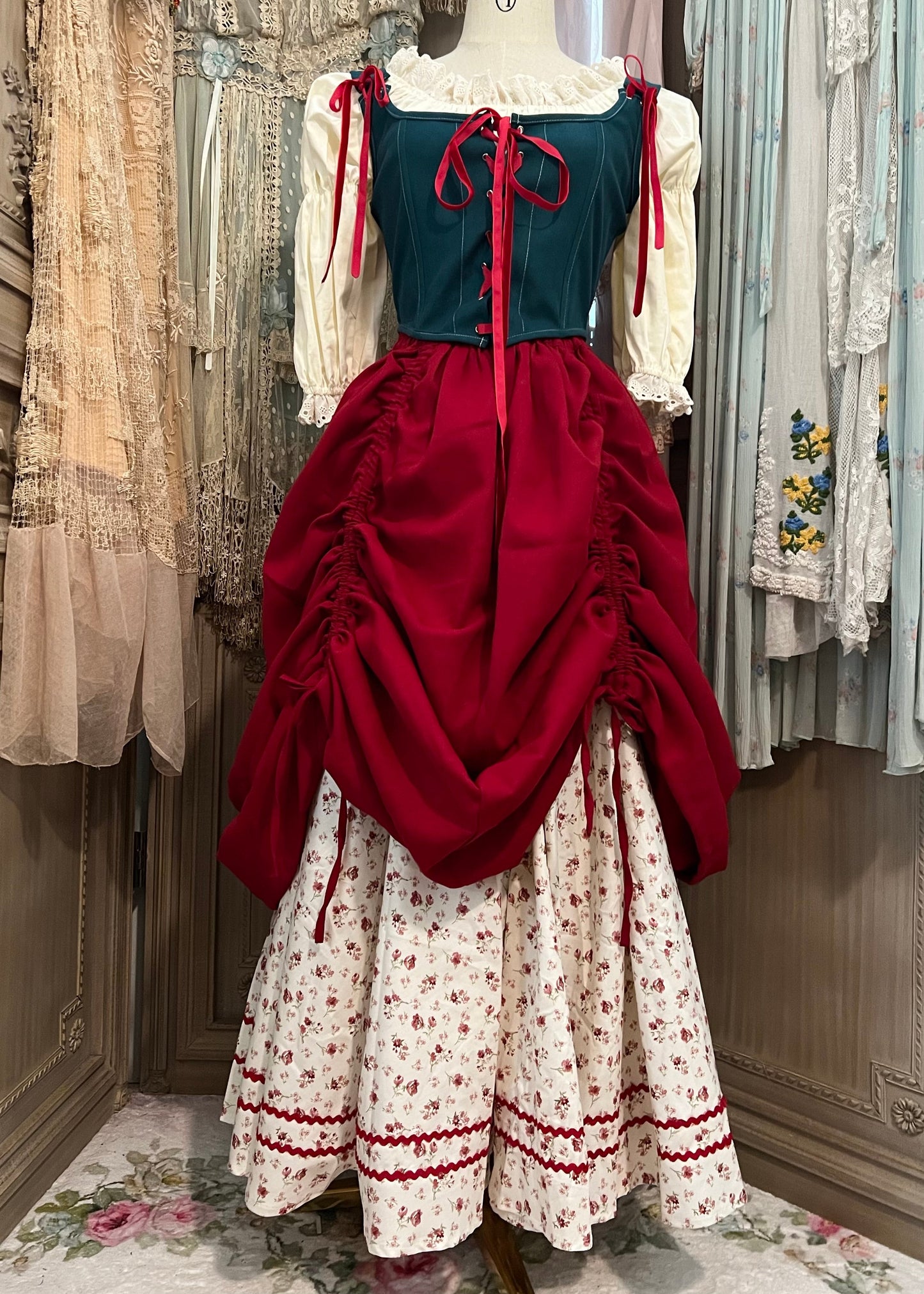 Madame Elisabeth Ensemble