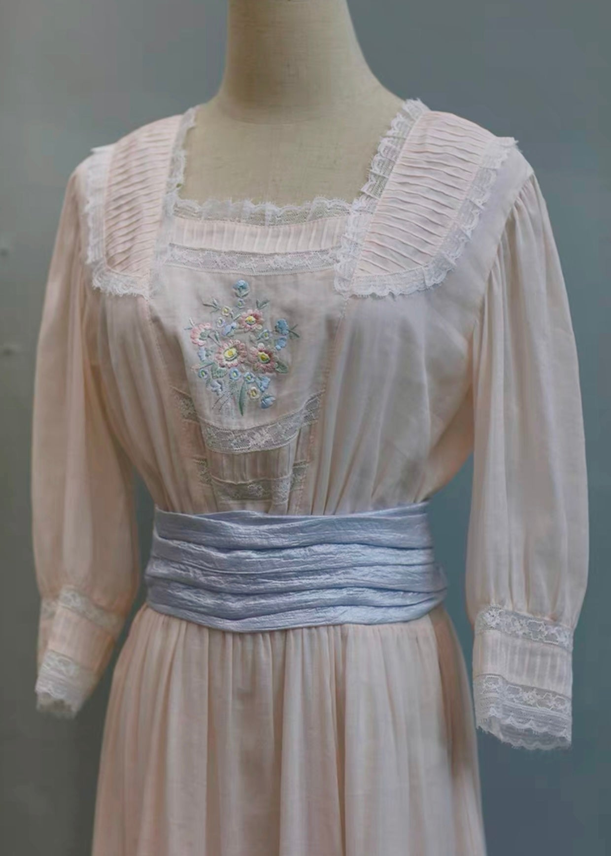 Embroidery love dress