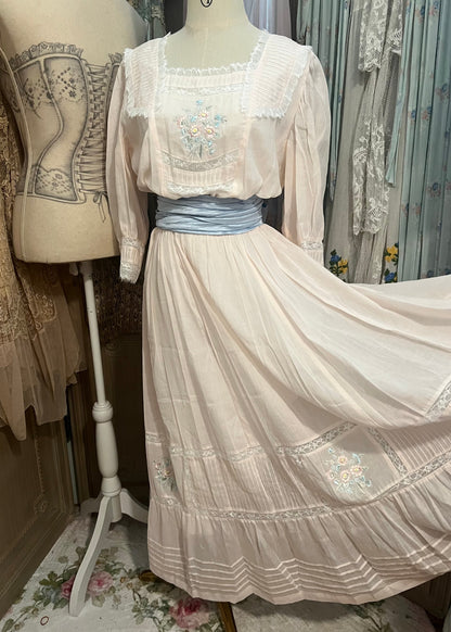 Embroidery love dress