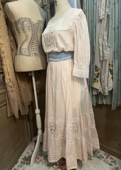 Embroidery love dress