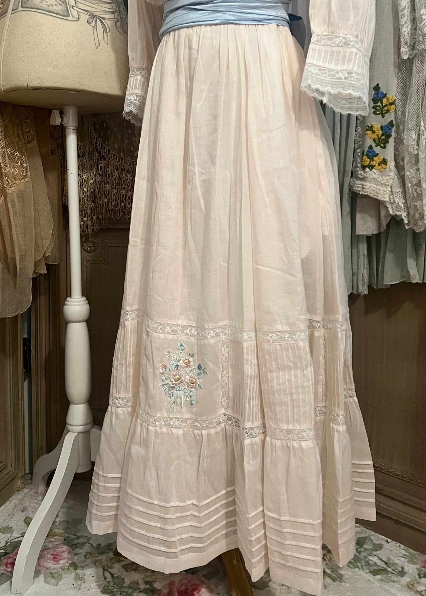 Embroidery love dress