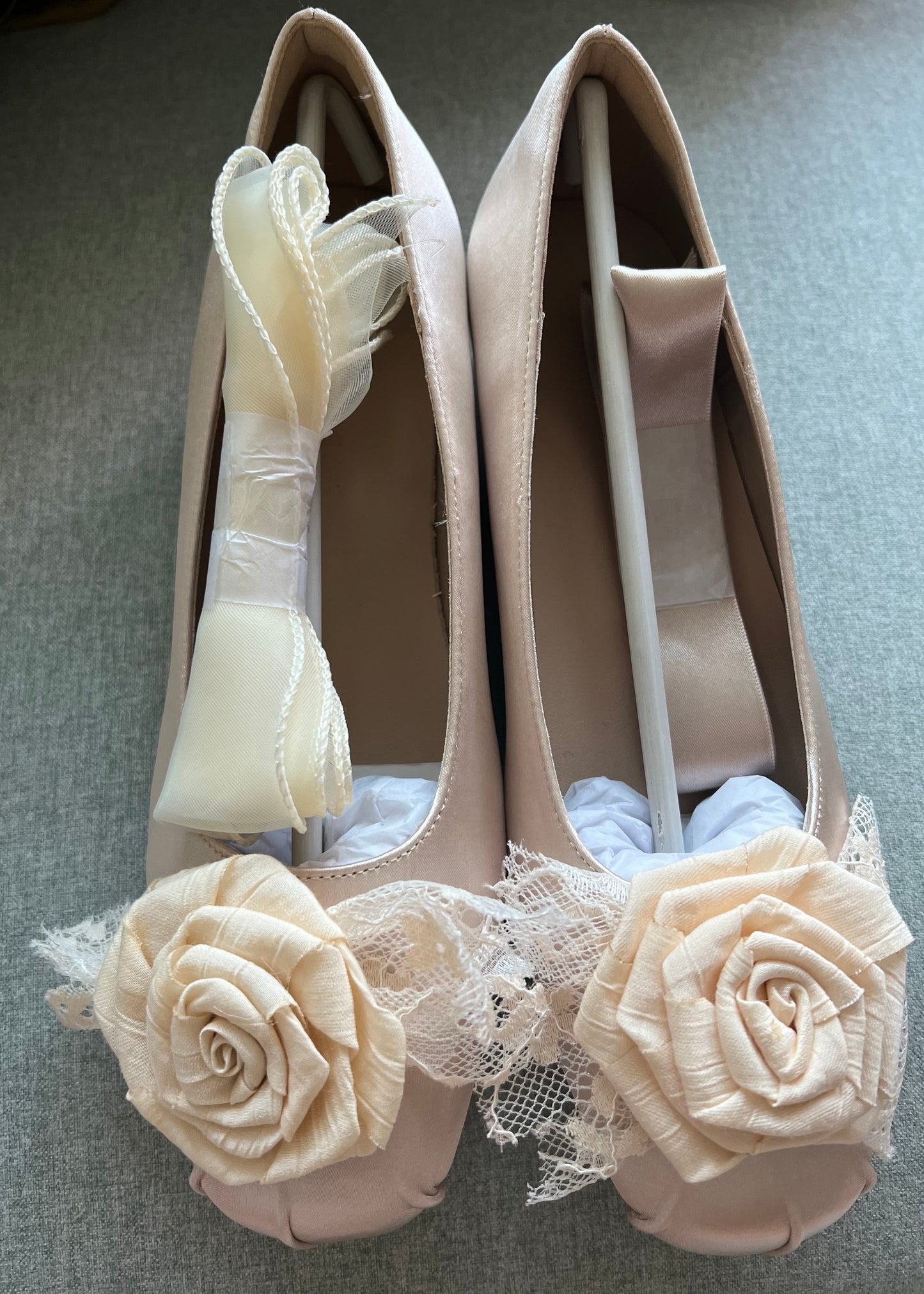 Sand rose shoes