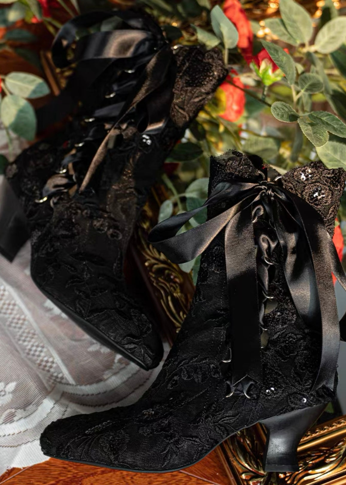 Lacey silhouette boots