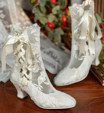 Lacey silhouette boots