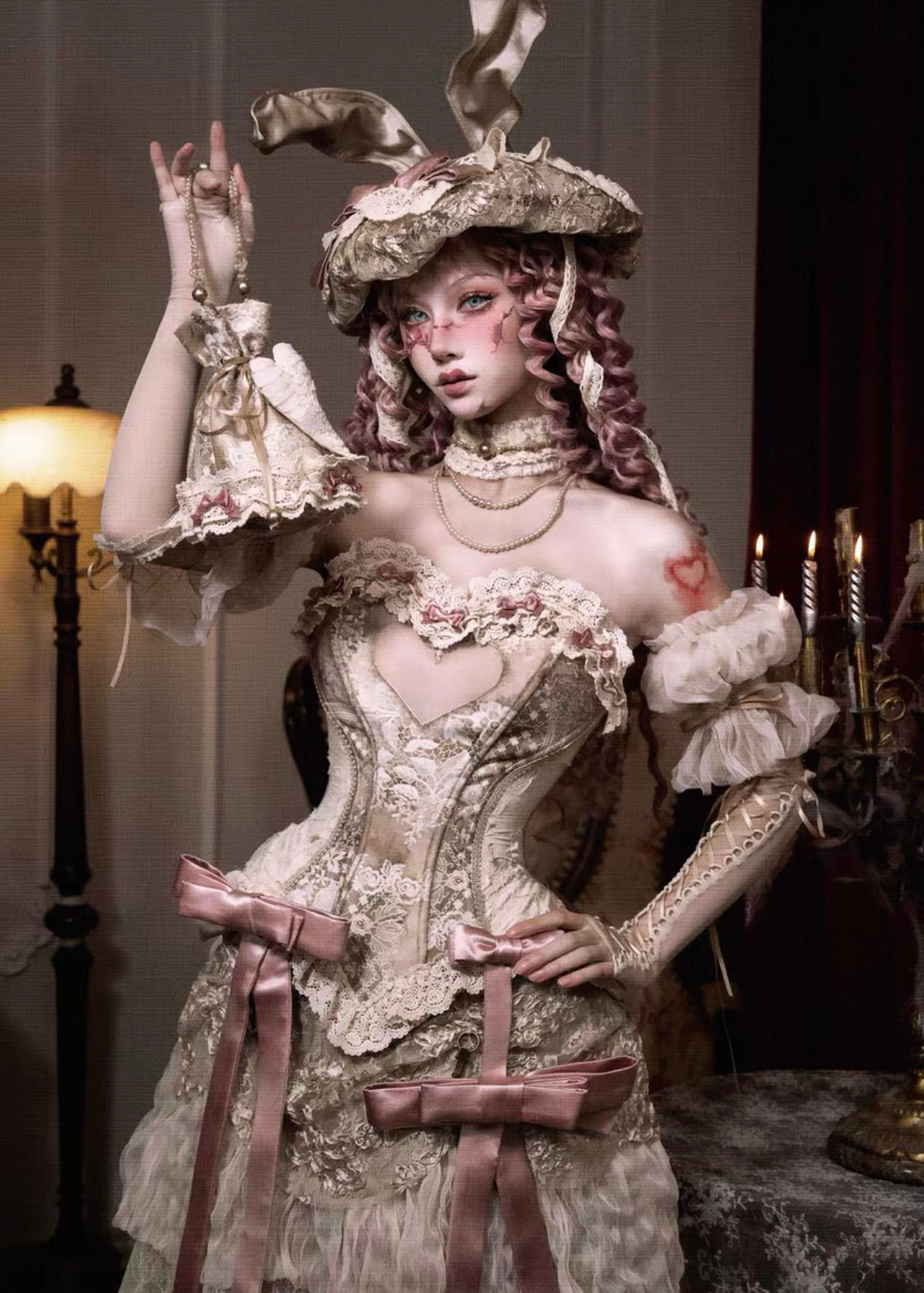 Tempting heart corset