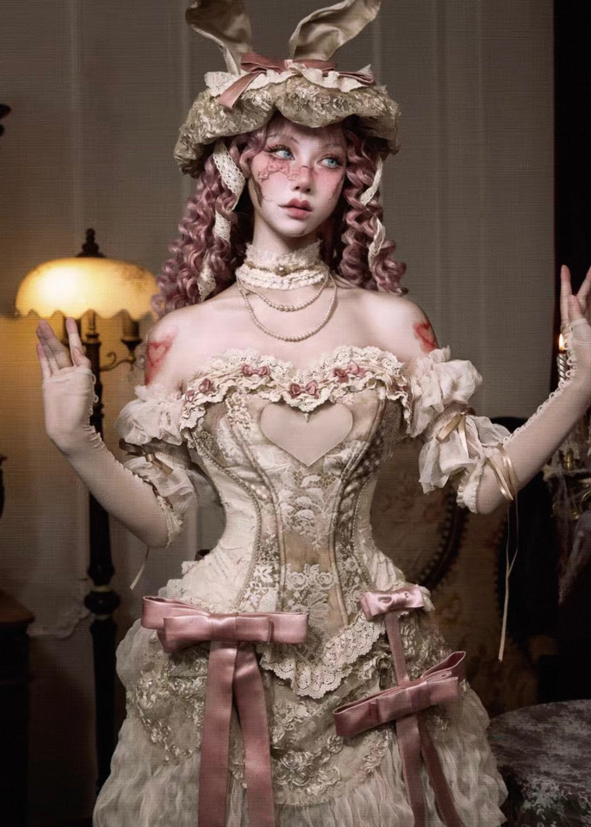Tempting heart corset