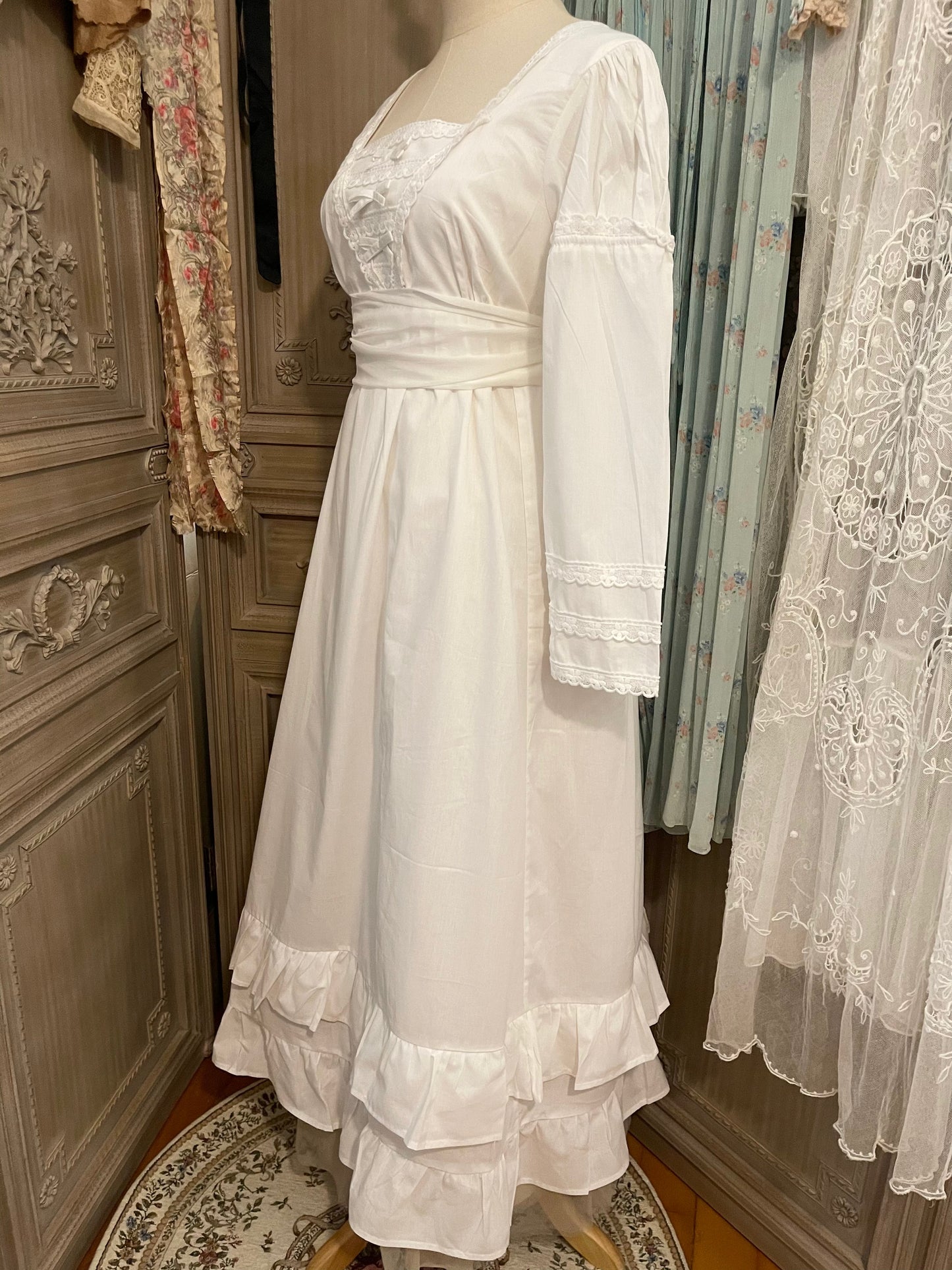Lady with Parasol dress (custom orders)