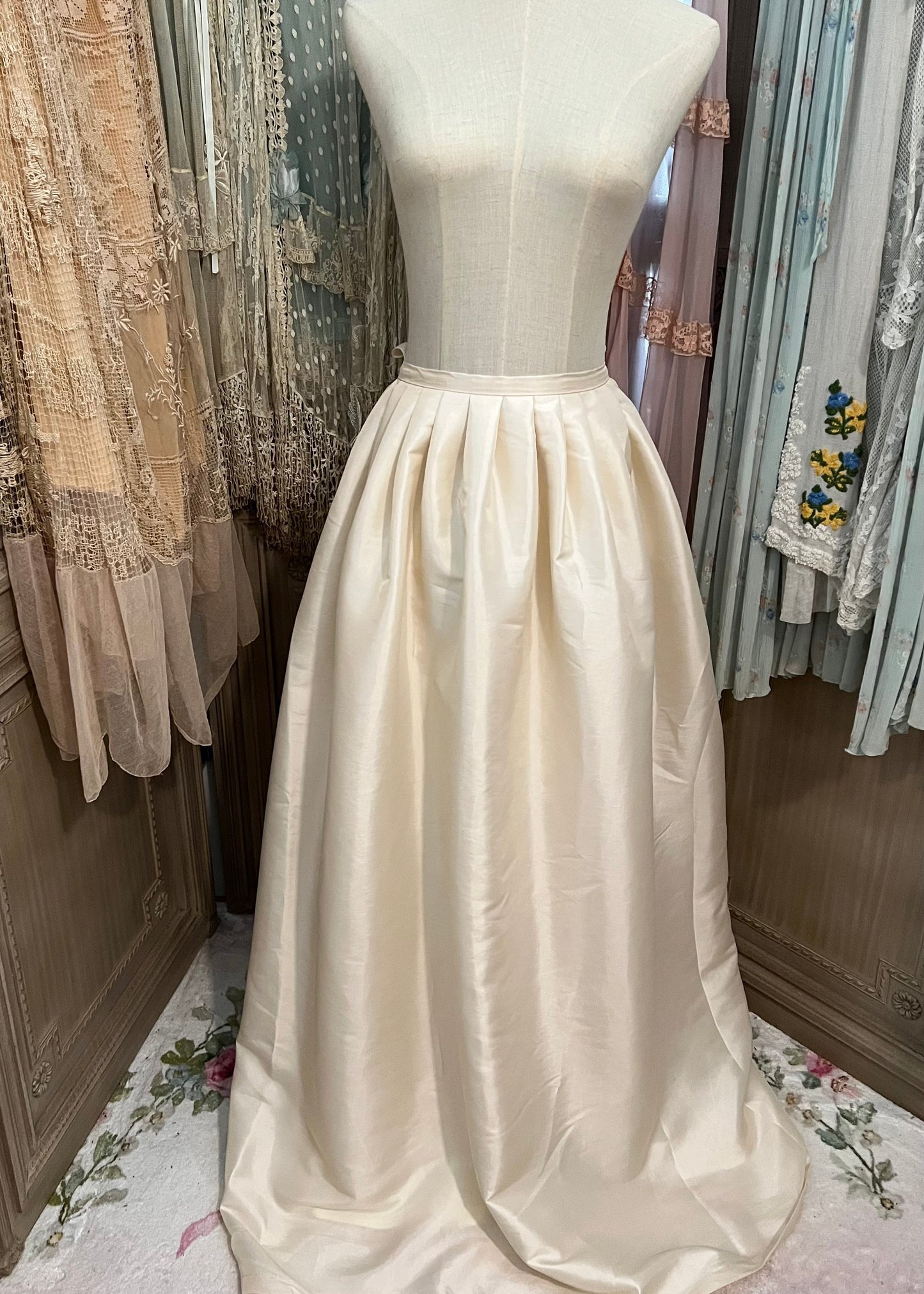 Caroline gown