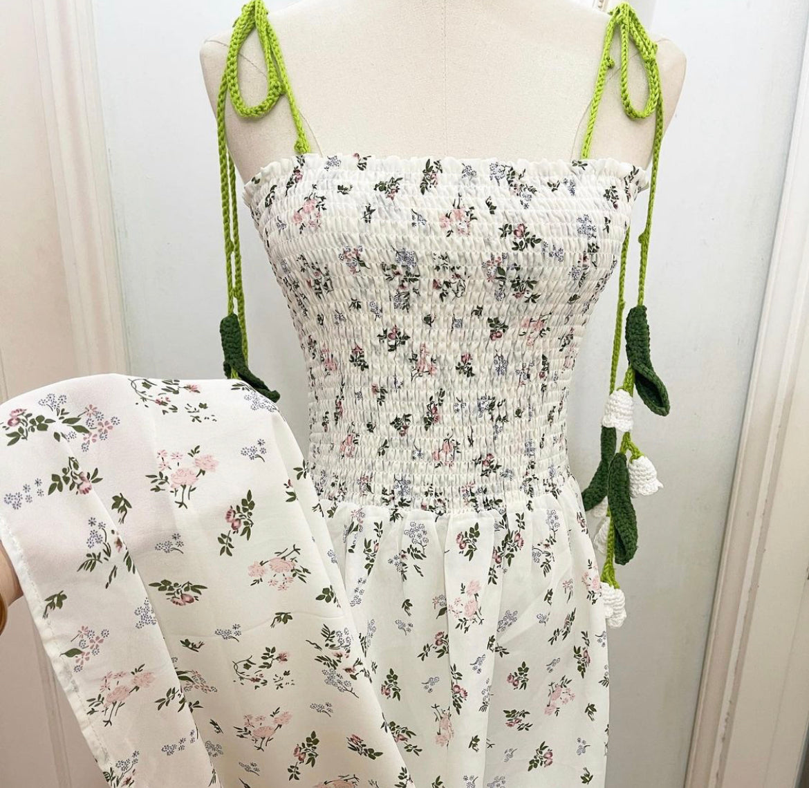 Muguet crochet dress