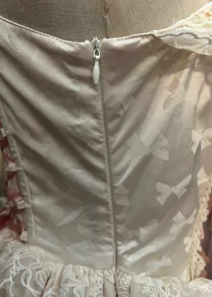 Royal icing dress