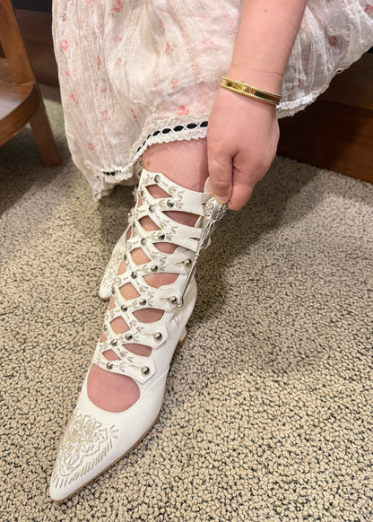 Antoinette historique boots ✨🎀🕊