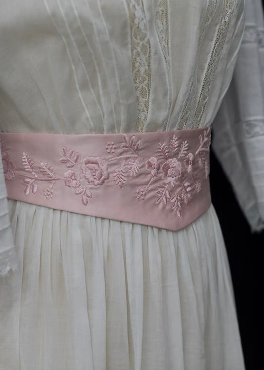 Embroidered belt