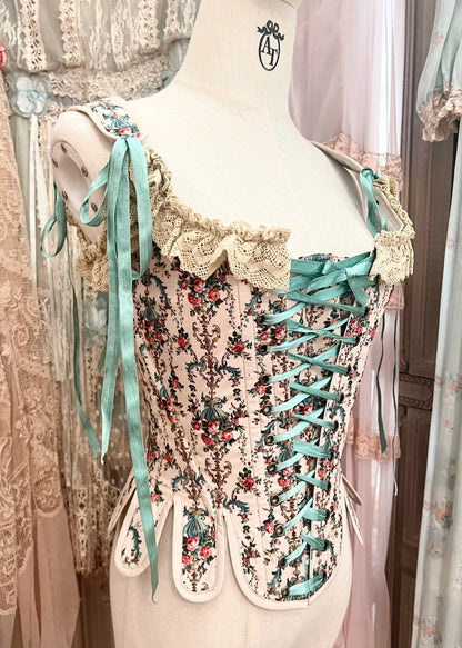 La Chambre de la Reine Corset