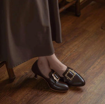 Colonial buckle shoes