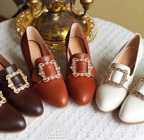 Colonial buckle shoes