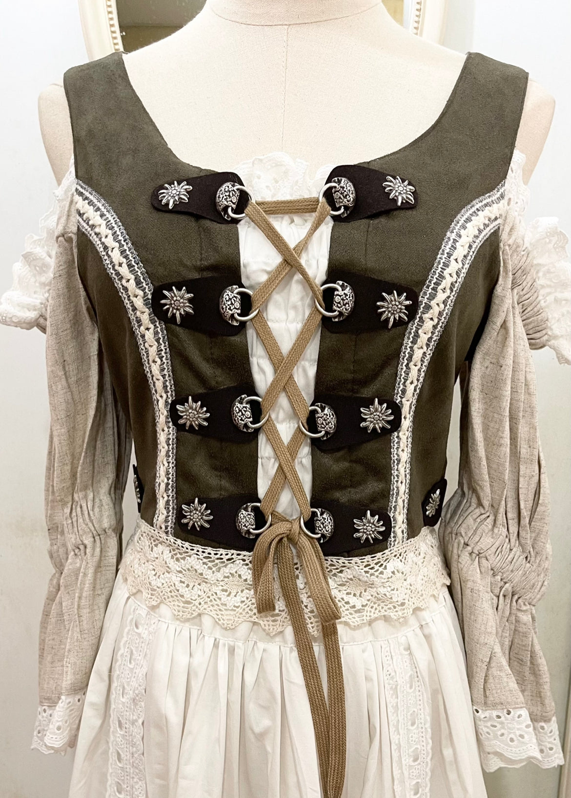 Pirates of Caribbean Top