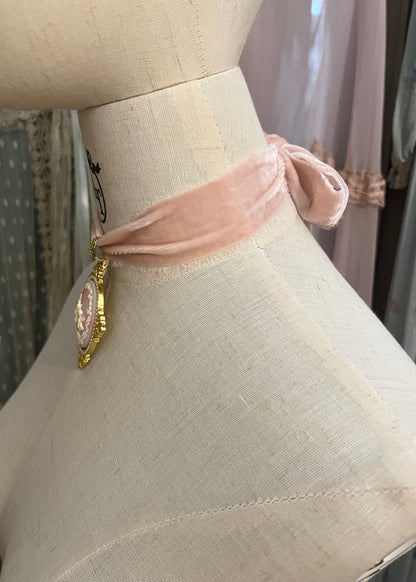 Royal thé with Marie dress