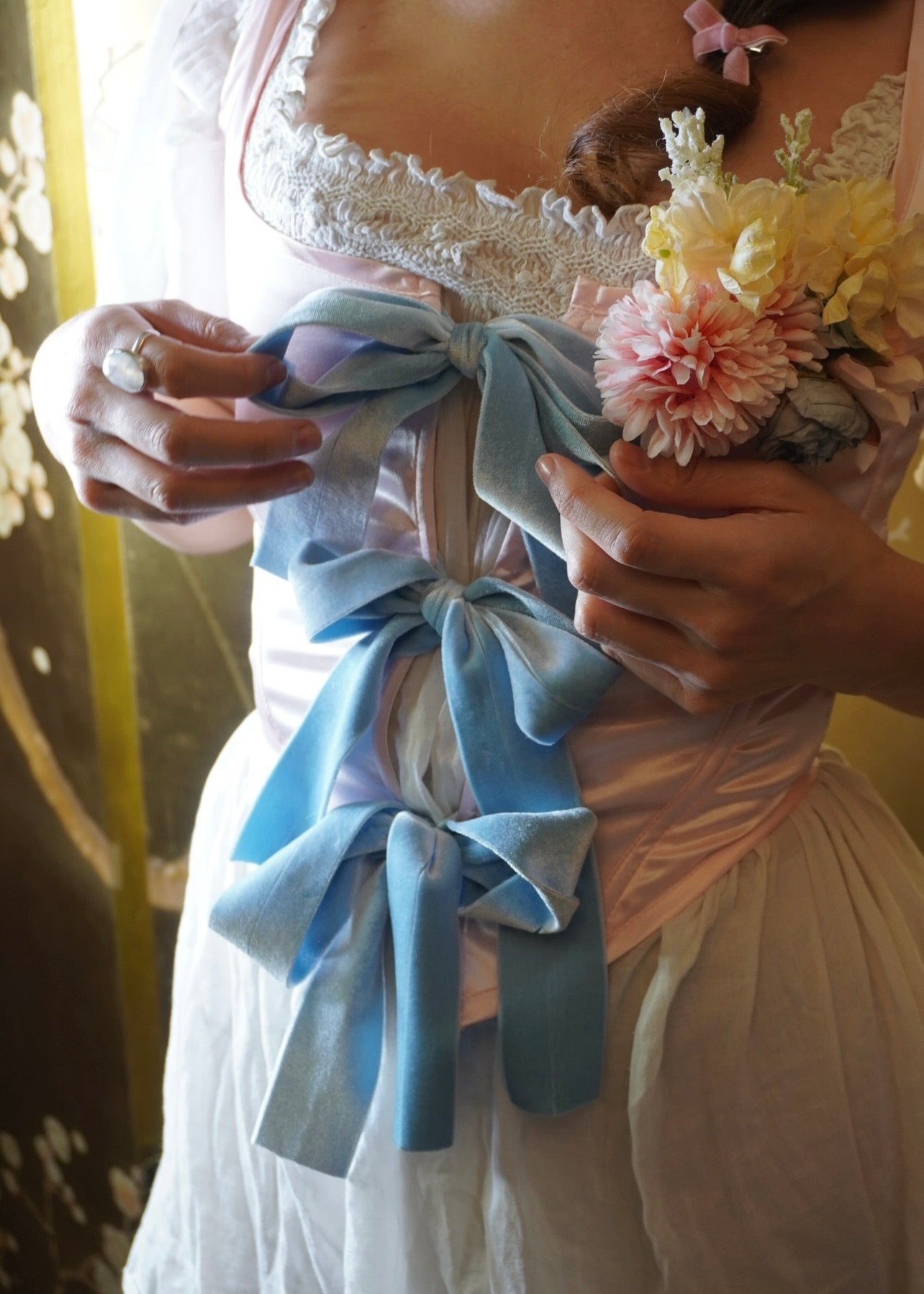 Porcelain corset