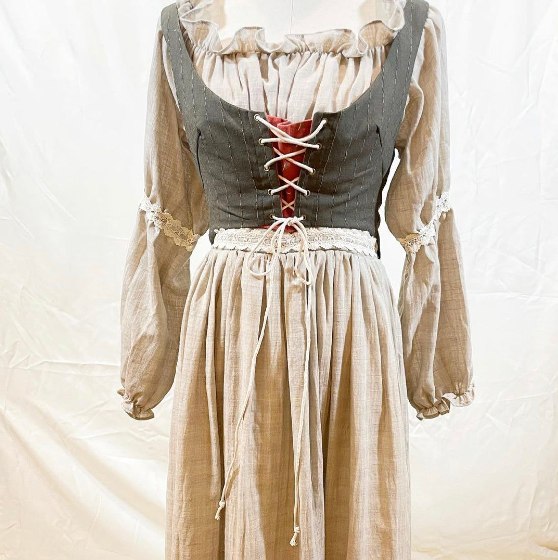 Peasant ensemble (including corset and dress)